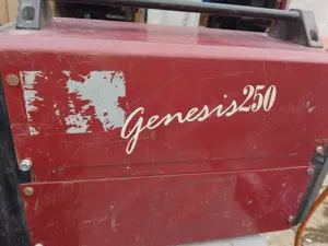 Vând aparat de sudura Genesis 250 