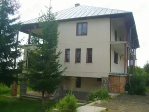 Ocazie deosebita - 2 Vile de vânzare la pret de una - Statiunea Breaza - imagine 2