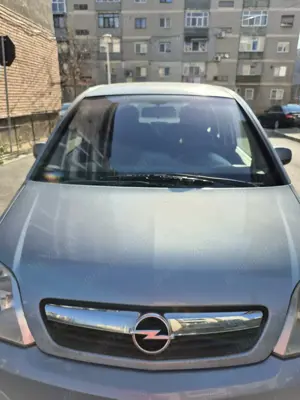 Vând Opel  Meriva