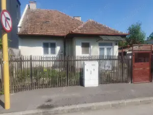 Vând casă cu teren 562 mp în Cartierul Florilor- ideală pentru locuință sau investiții, Proprietar!