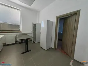 Spatiu de birouri sau cazare muncitori - imagine 5