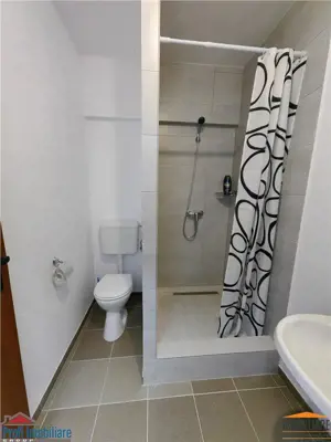 Spatiu de birouri sau cazare muncitori - imagine 3