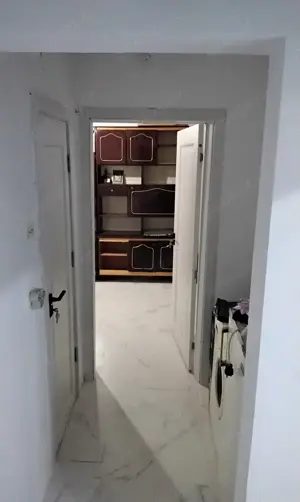 unicat,CENTRAL,3cam+garaj+boxa TM decomandat 80mp+30mp teren in folosinta in CF 150k euro - imagine 7