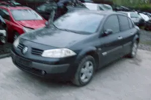 dezmembrez renault megan 2 motor 1,5 - 1,9 dci break berlina hatchback - imagine 2