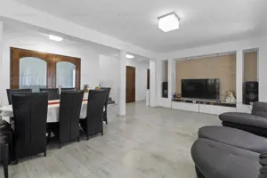 Comision 0% Vila superba in Sanpetru  5 camere si teren de 1644 mp - imagine 5