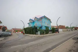 Pensiune cu 11 camere de vânzare, situată în Băile 1 Mai, Sânmartin