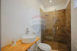 Pensiune cu 11 camere de vânzare, situată în Băile 1 Mai, Sânmartin - imagine 8