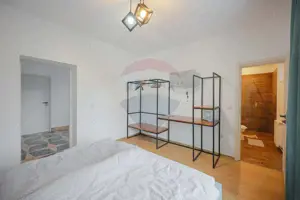 Pensiune cu 11 camere de vânzare, situată în Băile 1 Mai, Sânmartin - imagine 14