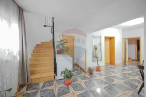 Pensiune cu 11 camere de vânzare, situată în Băile 1 Mai, Sânmartin - imagine 19