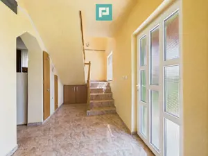 Vilă cochetă 4 camere P+M în Munar - imagine 2