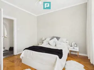 Apartament spațios în clădire ultracentrală - imagine 9