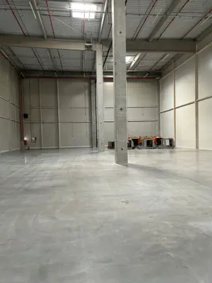Spațiu cu rafturi pentru Logistică/Depozitare - imagine 7