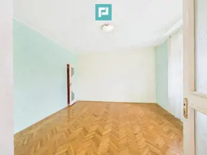 Casă cu 7 camere, ideală pentru familie, Grădiște - imagine 8