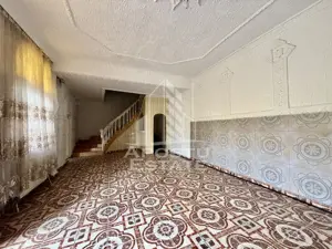 Casa individuala, teren 694mp, toate utilitatile, zona Balcescu - imagine 4