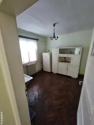 A 27 proprietarul  vinde  casa  - imagine 11