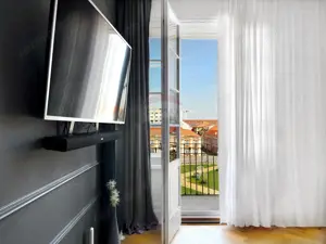 Vedere directă spre Piața Unirii, finisaje lux - afacere la cheie - imagine 13