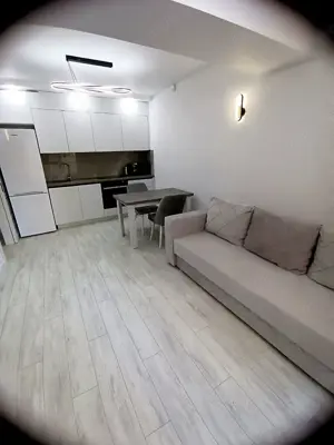 garsoniera de inchiriat zona Tractorul