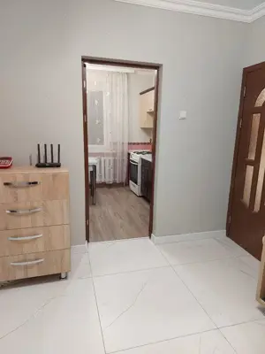 apartament 2 camere decomandat zona Bartolomeu