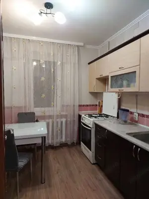 apartament 2 camere decomandat zona Bartolomeu - imagine 2