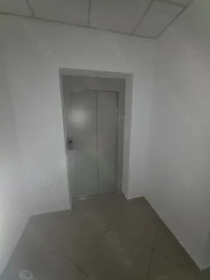 Inchiriez cladire de birouri - imagine 6