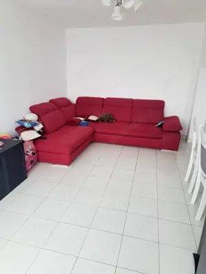 Apartament cu 3 camere in zona Rogerius - Oradea (106 mp) - imagine 2