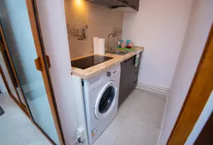 1 camera Tiglina 1 renovata mobilata si utilata LA CHEIE - imagine 4