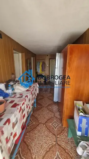 CATALOI - CASA P+E ,6 CAMERE ,TEREN 2000 MP - imagine 16