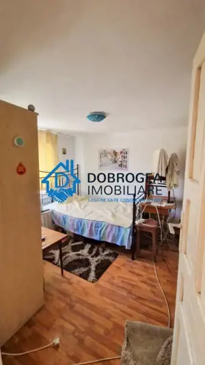 CATALOI - CASA P+E ,6 CAMERE ,TEREN 2000 MP - imagine 14