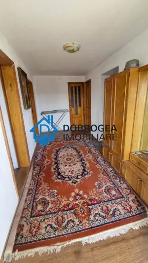 CATALOI - CASA P+E ,6 CAMERE ,TEREN 2000 MP - imagine 8