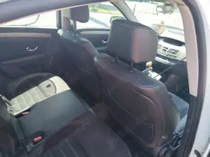 Vând Renault Laguna, anul 2014, km 305.000, stare bună  - imagine 2