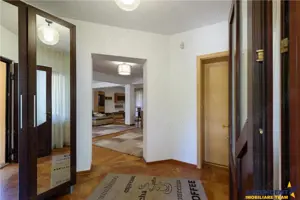 FILM! Vila impozanta,pretabila pe segmentul comercial  servicii,Tractorul,Brasov - imagine 12