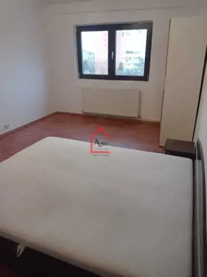 Apartament cu o camera,  Decomandat, Nicolina, Bulevard - imagine 4