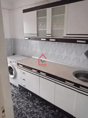 Apartament cu o camera,  Decomandat, Nicolina, Bulevard - imagine 2