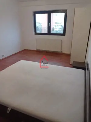 Apartament cu o camera,  Decomandat, Nicolina, Bulevard - imagine 6