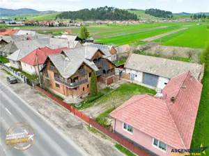 Ansamblu:doua case+anexe+domeniu de 10.101mp, Intorsura Buzaului,Covasna: FILM  Tur 3D! - imagine 3