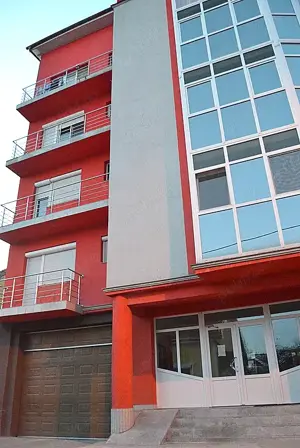 Apartament 2 camere bloc nou, Rogerius (zona Lacu Rosu), et. 3, cu garaj, boxa si lift - 128000 E