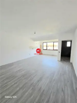 Apartament 3 camere, 100 mp, zona Primo
