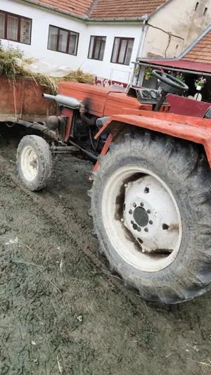 Vând tractor universal 445 - imagine 5