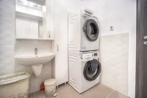 Apartament deosebit cu terasă panoramică – Sanpetru, Str. Sfinții Constantin - imagine 12