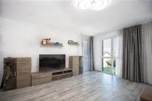 Apartament deosebit cu terasă panoramică – Sanpetru, Str. Sfinții Constantin - imagine 8