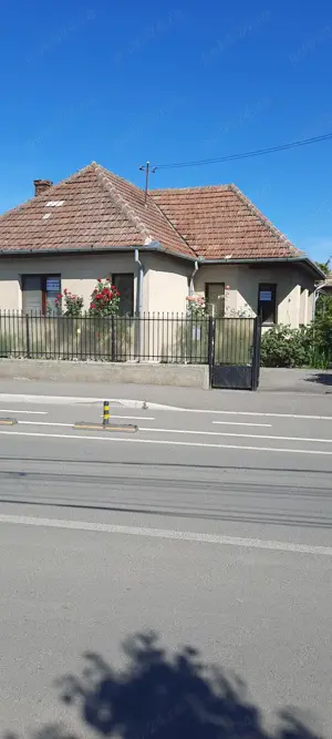 Proprietar, vand casa si curte, cu acte la zi