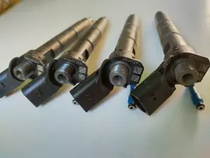 A6540700187 0445117048 Injector Mercedes A ,B ,C ,CLA ,CLS ,E ,GLA ,GLB ,GLC ,GLE ,Sprinter ,Vito  - imagine 3