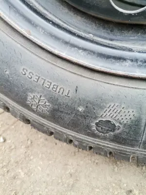 Toti ford focus cauciucuri aproape noi 175 70 14  - imagine 5