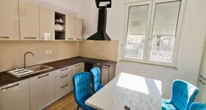 Circumvalatiunii - Triplex - Su: 90mp - Centrala proprie