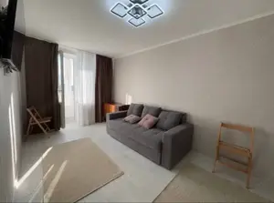 Garsoniera de inchiriat in Centrul Civic