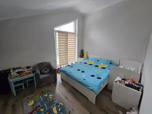 Duplex despartit prin camera tehnica - 4 camere Toate Utilitatile - imagine 10