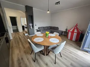 Duplex despartit prin camera tehnica - 4 camere Toate Utilitatile - imagine 8