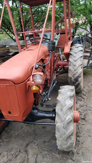 Vând tractor same 4  4