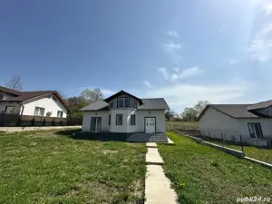 Casă nouă de vânzare