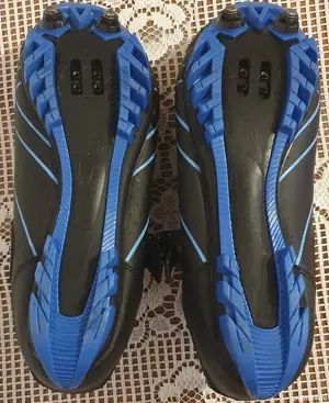 Vând pantofi sport bărbați ciclism  - imagine 3